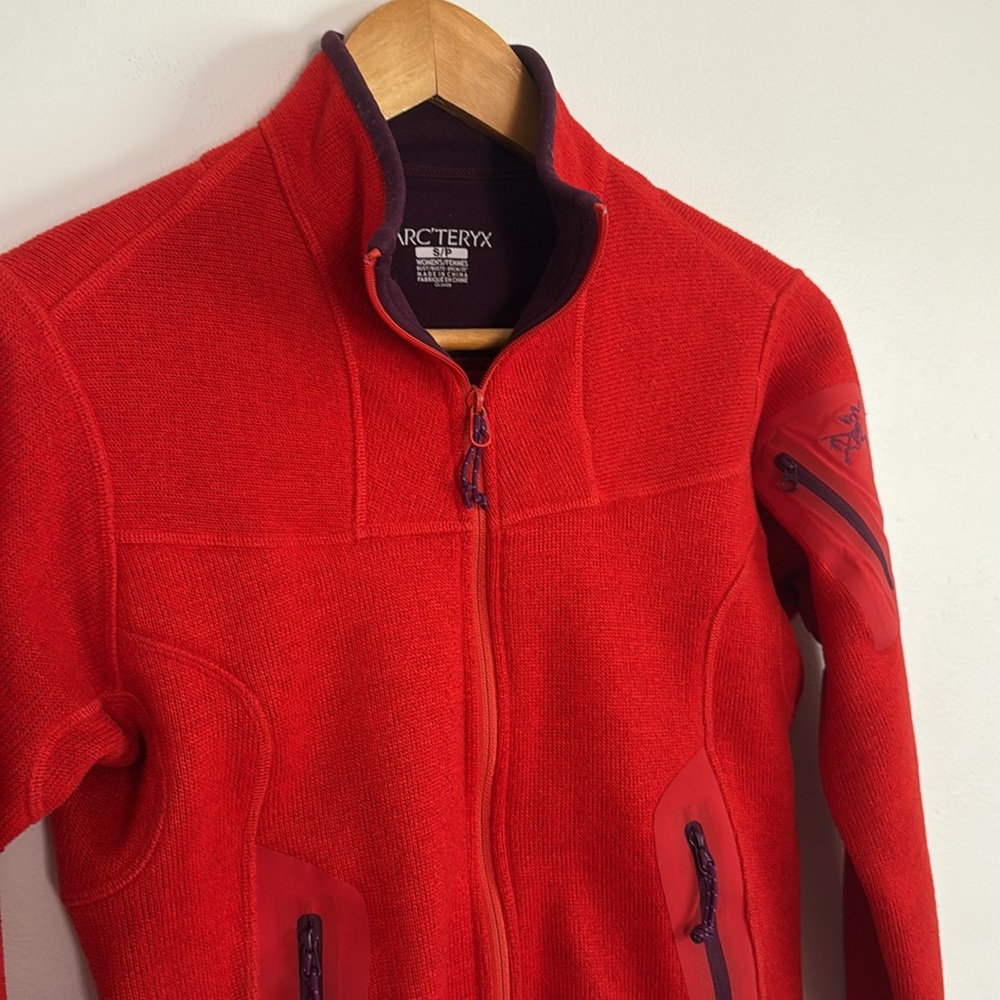 Arc'teryx Red Full-Zip Women's Jacket